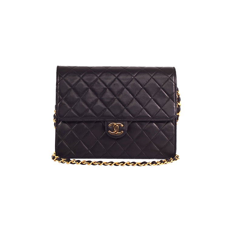 CHANEL Quilted Black Lambskin Medium Single Flap Bag For Sale