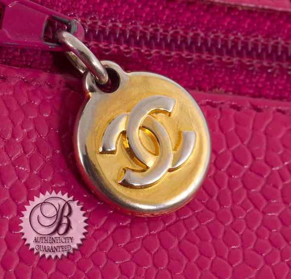 CHANEL Pink Caviar Leather Wallet Clutch 2