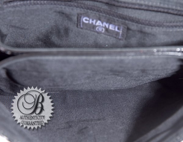 CHANEL Black Patent Leather KEYS BUTTONS Retro Flap Mini Bag For Sale 1