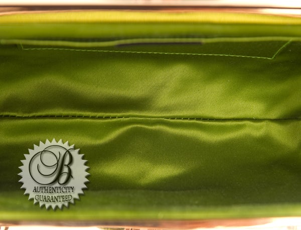 GUCCI Limited Edition Monogram GG Swaroski Dragon Head Clutch Ba For Sale 1