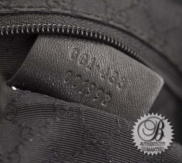 GUCCI Black Leather Tasseled Shoulder Bag For Sale 6