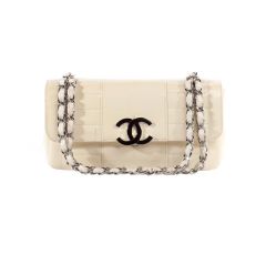 CHANEL Ivory Patent Leather Cube Quilted Flap Bag