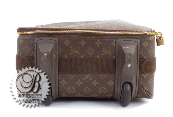 Women's LOUIS VUITTON Pegase 55 Rolling Suitcase Luggage Bag