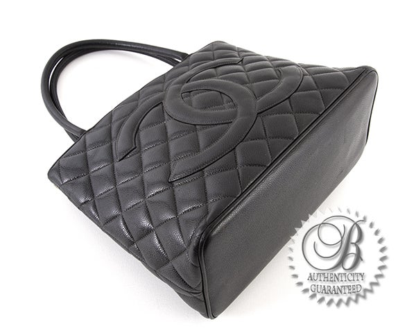 Women's Chanel Black Caviar Leather Classic Quilted Medallion Bag For Sale