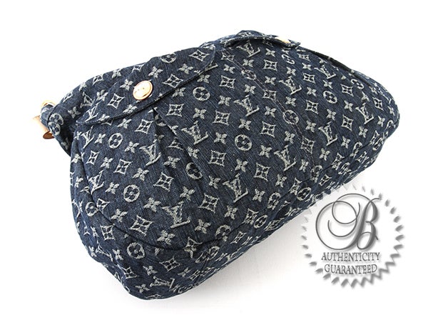 Women's Louis Vuitton Monogram Denim Daily GM Bag