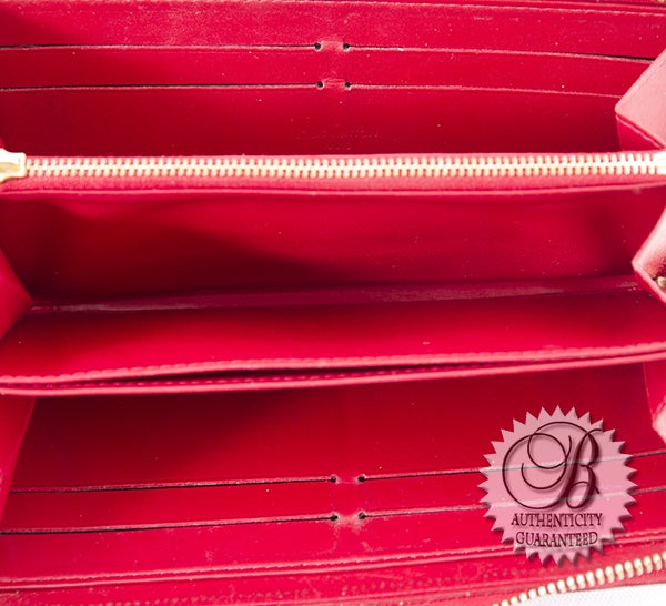 Louis Vuitton Monogram Vernis Pomme d' Amour Red Zippy Clutch Wa 1