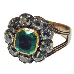Antique Emerald and Diamond Cluster Ring 3