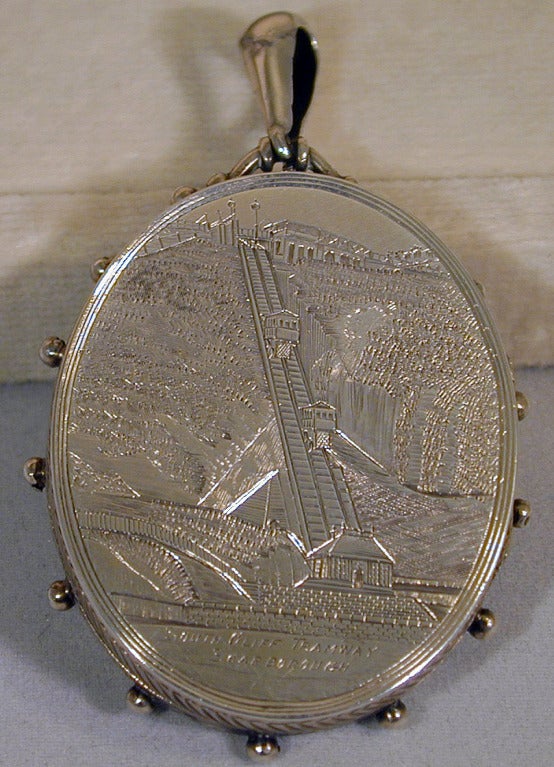 Women's Antique Silver Locket Embellished with Gold