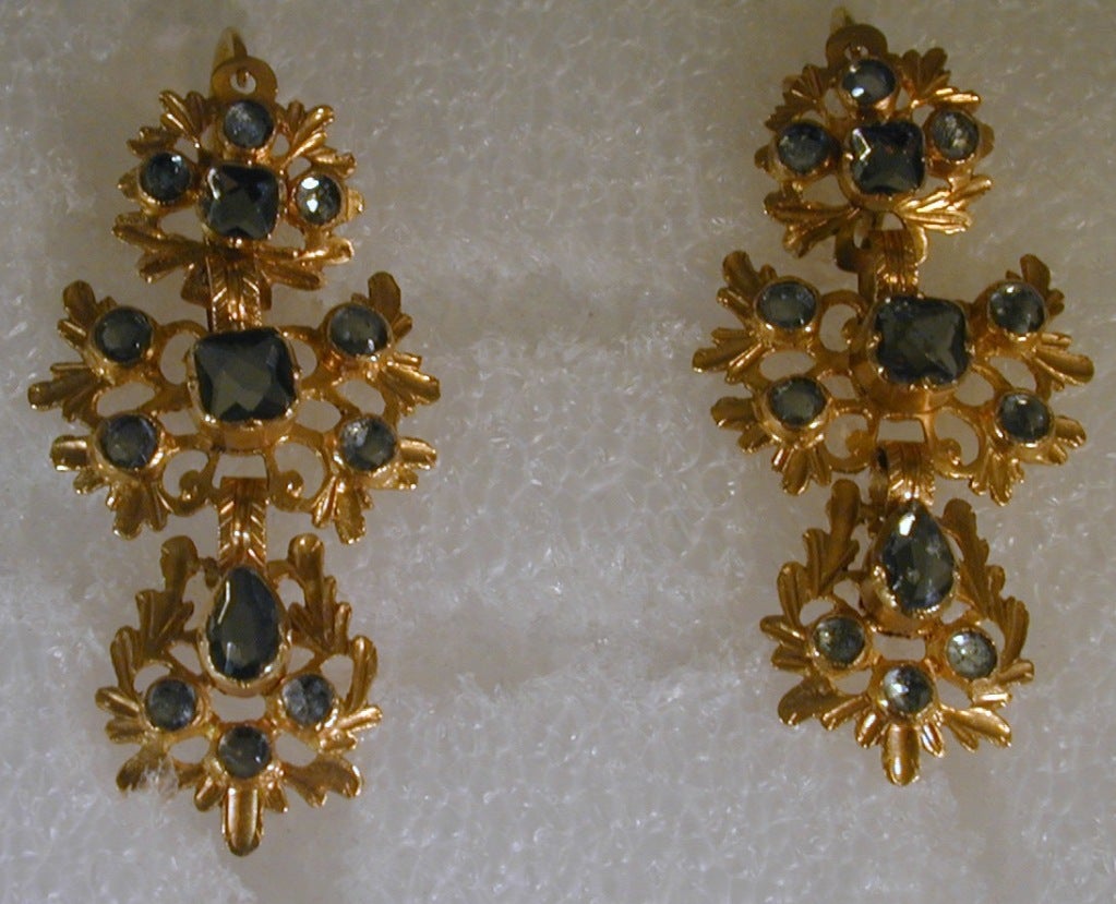 Victorian Antique 18K Gold and Mirrored Glass Spanish Earrings