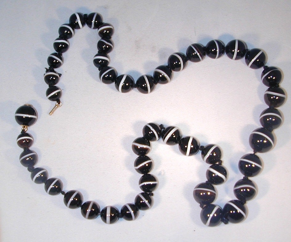 Dynamic Banded Agate Necklace