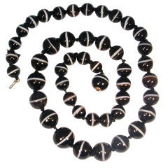 Dynamic Banded Agate Necklace