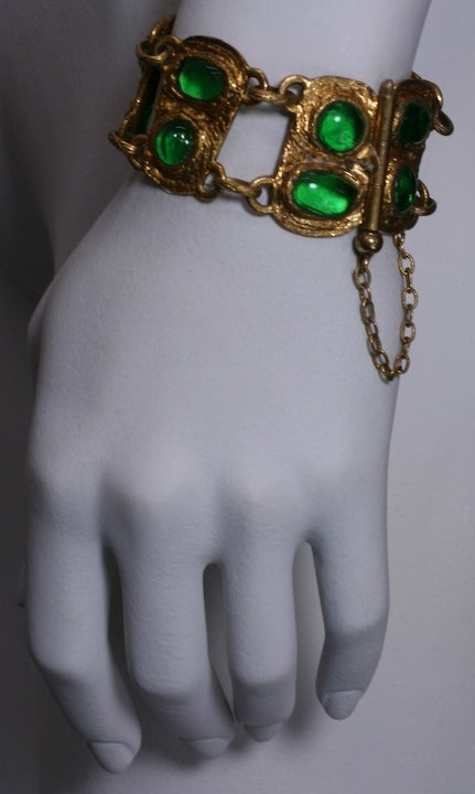 Bracelet à maillons baroque Chanel, atelier Goossens en vente 1