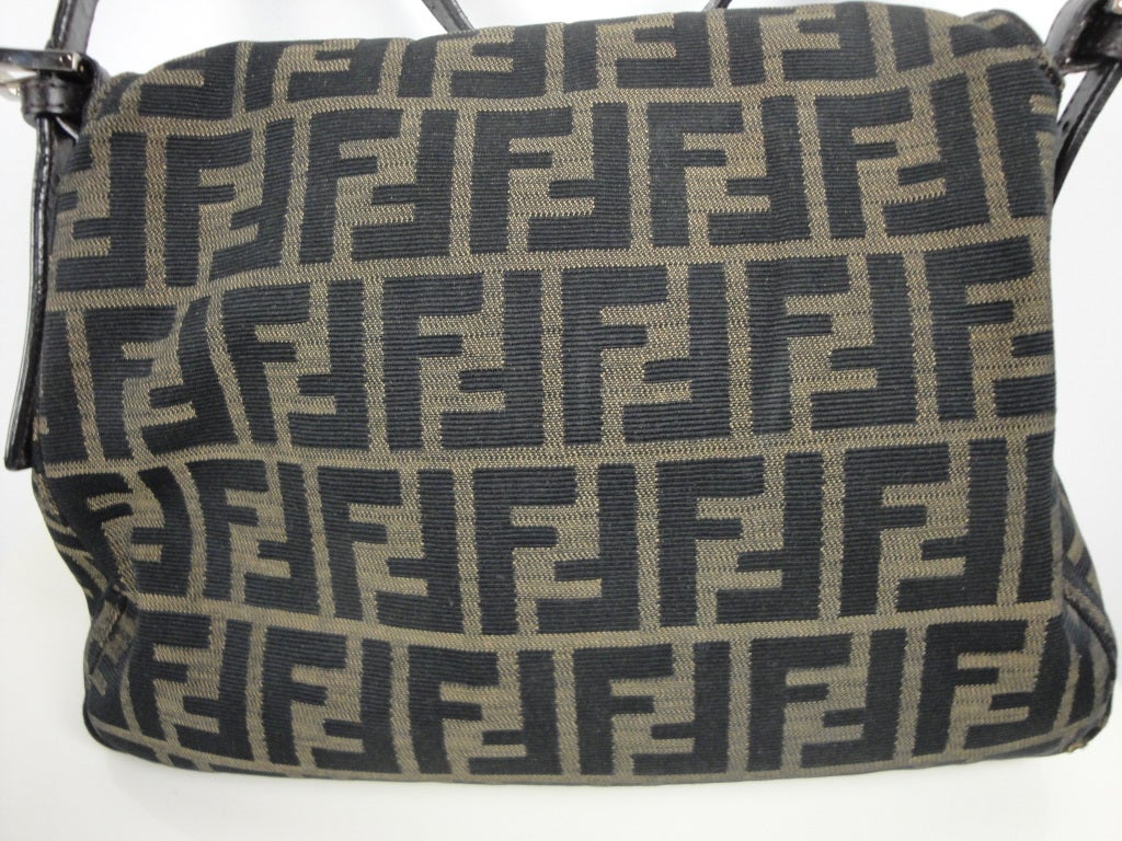Fendi Classic Mama Zucchinno Hobo bag with adjustable strap,one zippered pocket and Fendi dust bag.
