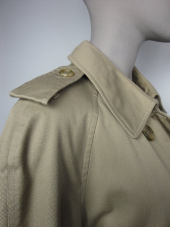 Women's Burberrys Classic Trench Coat