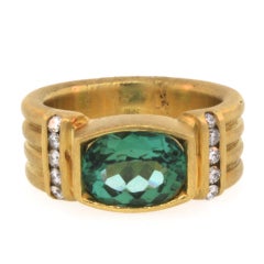 Vintage Green Tourmaline Gold Ring