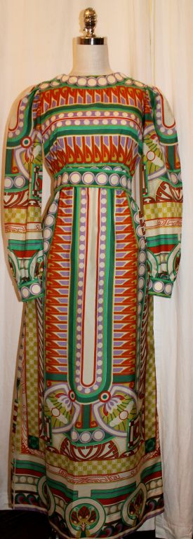 Vintage Malcolm Starr Silk Print Maxi - Sz S- Circa 70's. Wa<br />
Very good pre-owned condition.<br />
Measurements:<br />
Bust: 35