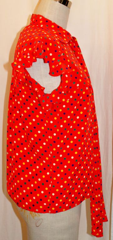 Rosso YSL Camicetta di seta rossa con pois multicolore~36 in vendita
