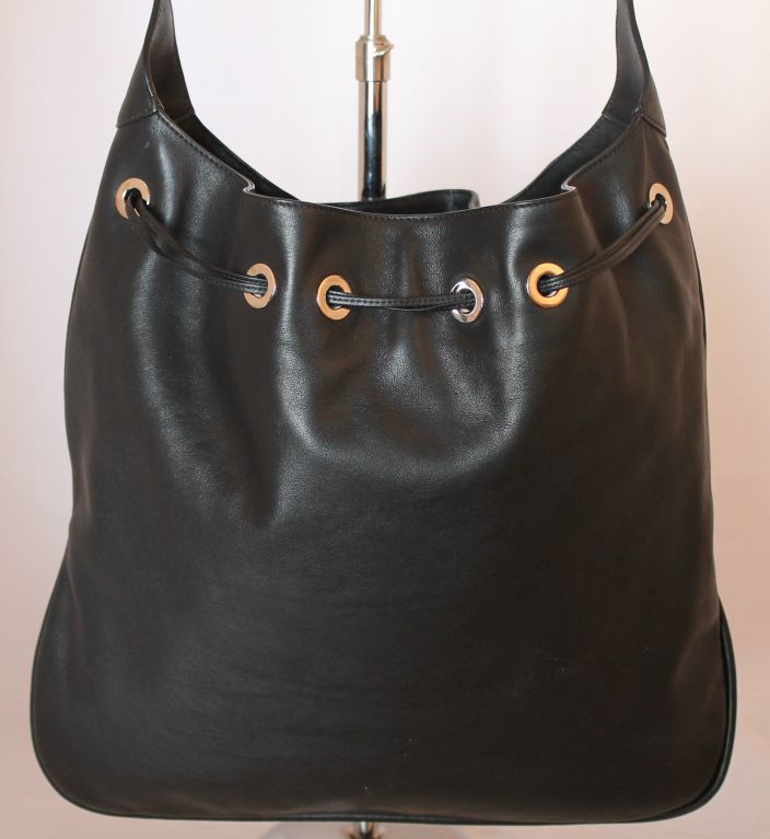 Gucci Bamboo Handle Black Leather Hobo Handbag at 1stdibs