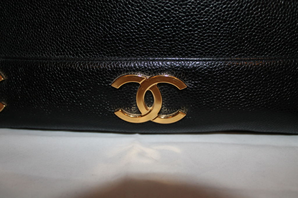 vintage chanel shoulder bag