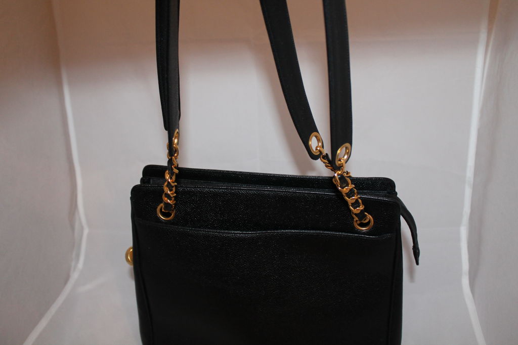 chanel vintage caviar shoulder bag
