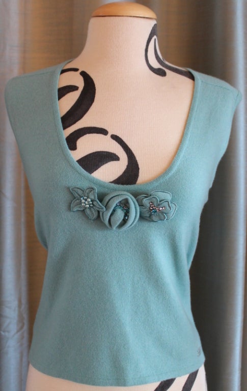 Women's Chanel Turquoise Cashmere Cardigan Set with Detachable Flowers - 40 - 05P