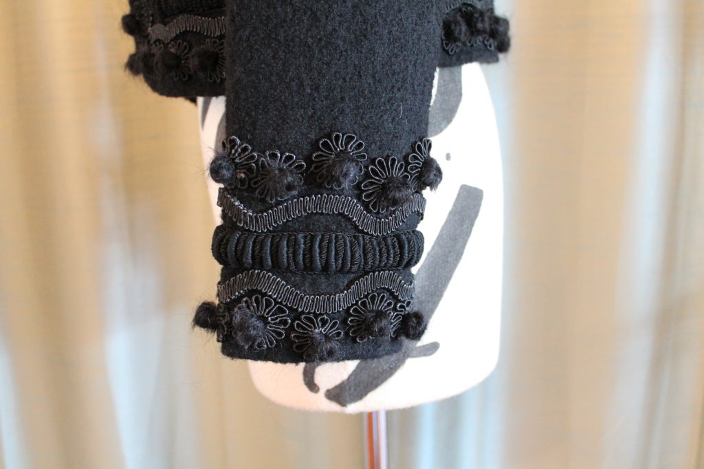 Oscar de la Renta Black Wool Crop Jacket with Embroidery Trim - 6 1