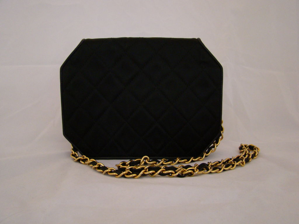 chanel hexagon bag