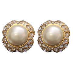 Vintage Chanel Gold Clip on Earrings