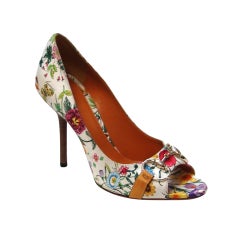 Gucci Floral Print Silk Shoes