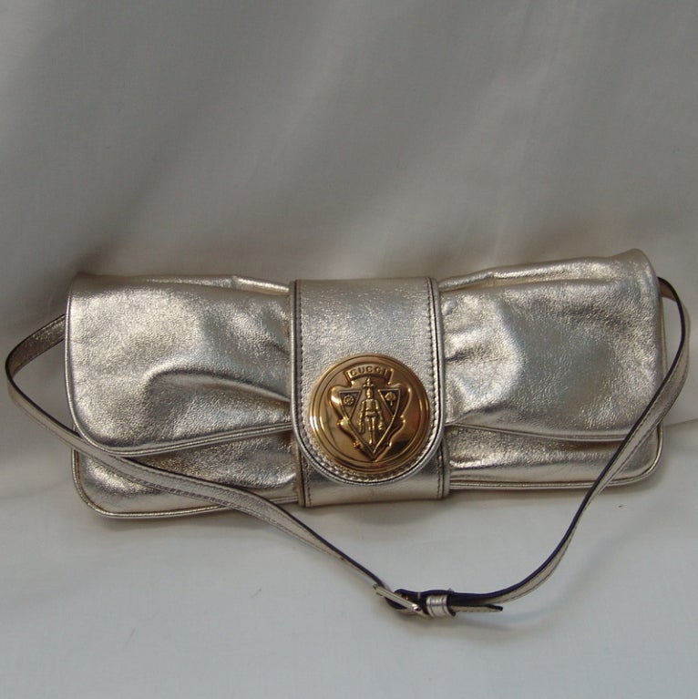 Women's Gucci Gold Metallic Handbag or Clutch