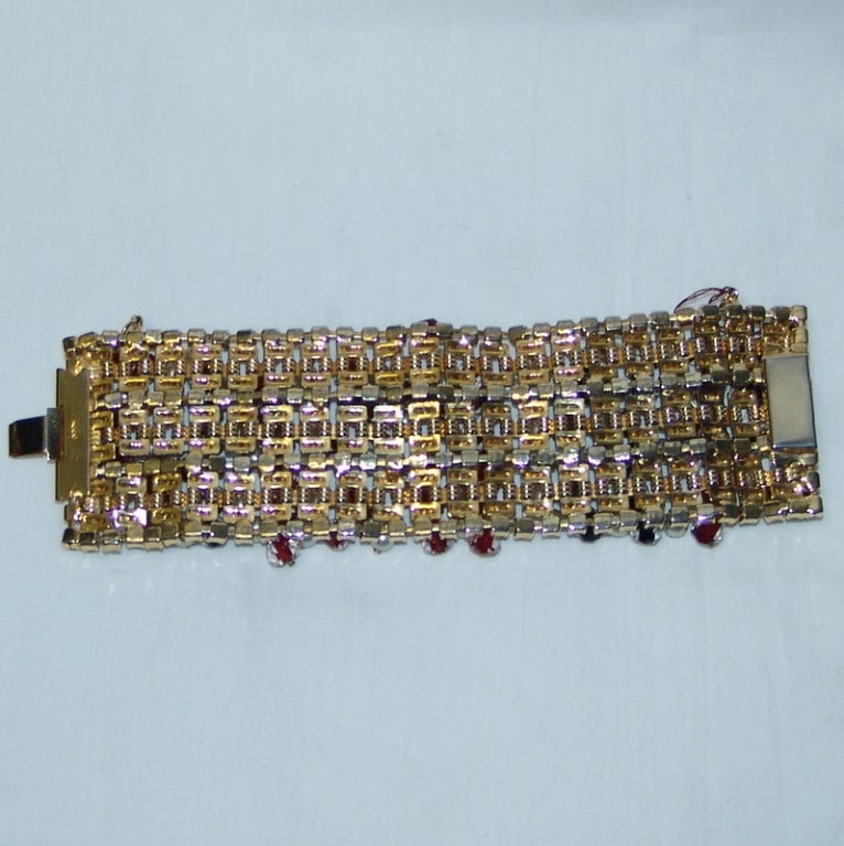 Vintage Hobe Gold, Pearl, Red, and Black Crystal Bracelet 2