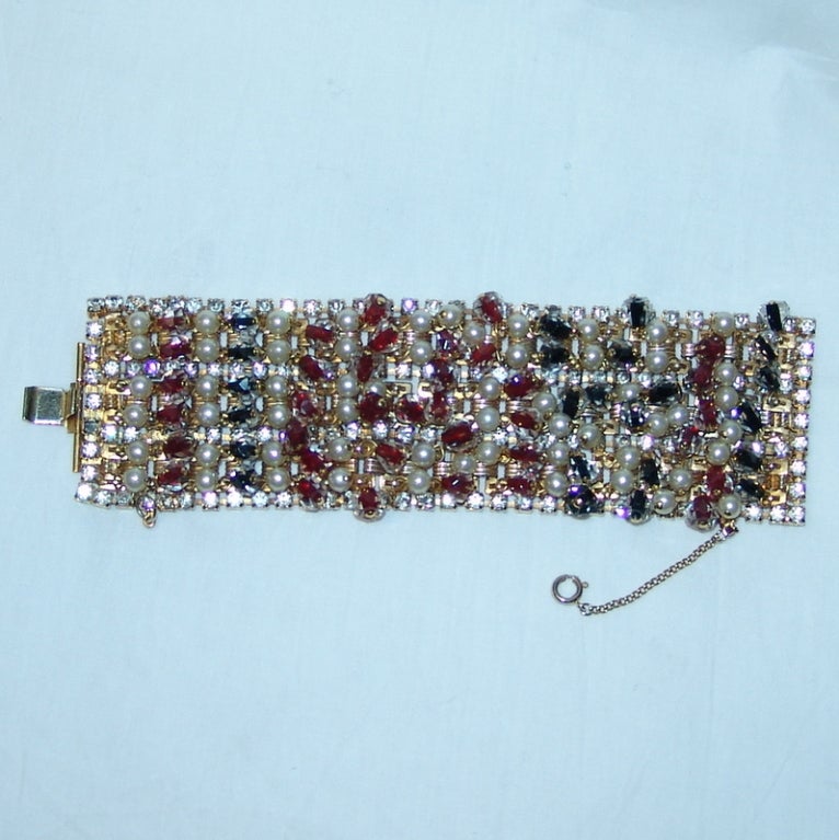 Vintage Hobe Gold, Pearl, Red, and Black Crystal Bracelet, length 7