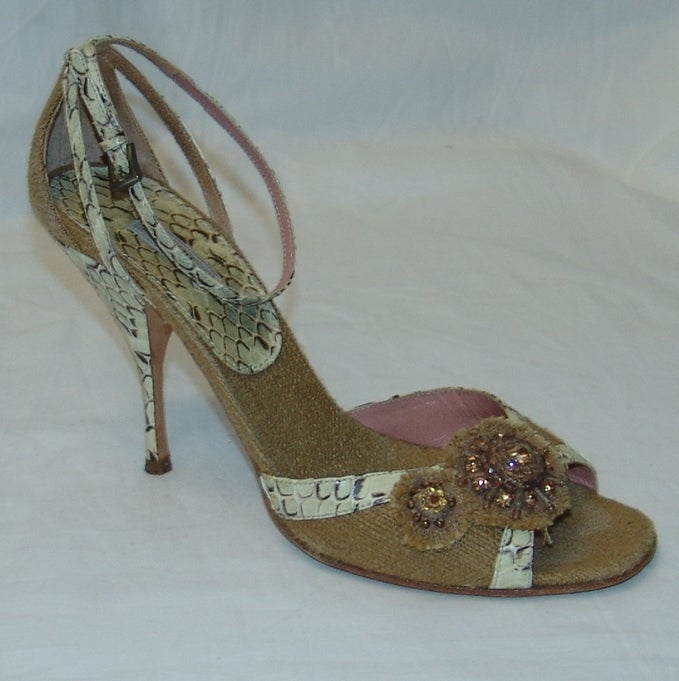 oorsprong Mier Catena Prada Burlap and Snake Skin Shoes For Sale at 1stDibs | prada snakeskin  shoes, prada snakeskin heels, snake print shoes