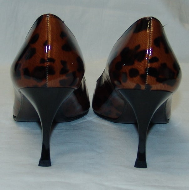 stuart weitzman leopard print shoes