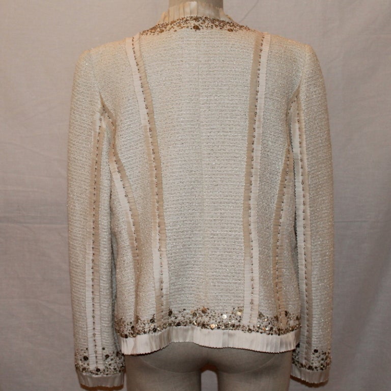 Oscar de la Renta Ivory Jacket with Beading & Ruffle Trim - 12 In Excellent Condition In West Palm Beach, FL