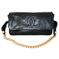 Chanel Black Lambskin Shoulder handbag w/ Large Gold Link strap