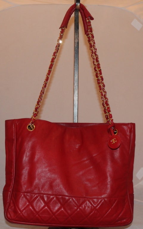 Chanel Vintage Red Lambskin Tote - GHW - Circa 70's 1