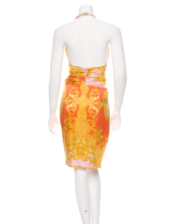 VERSACE BAROQUE PRINTED SILK DRESS

Size 40 - US 4

Excellent condition

94% silk, 6% spandex