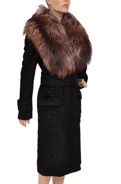$17, 380 New Tom Ford Black Astrakan Velvet Coat With Fur In New Condition In Montgomery, TX