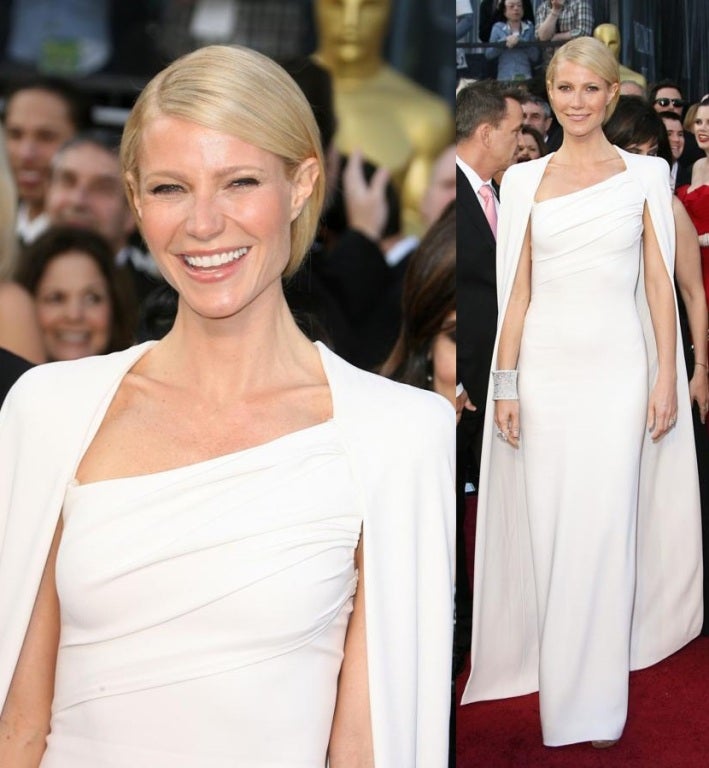 TOM FORD 
   
CHALK DOUBLE GEORGETTE STRETCH EVENING DETACHABLE CAPE DRESS

As seen on Gwyneth at 84th Annual Academy Awards.

IT Size 42

Pre-owned, Excellent condition.