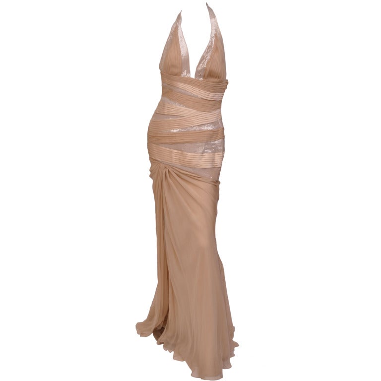 F/W 2006 Look #55 VERSACE NUDE SEQUIN EMBELLISHED LONG DRESS GOWN 42 - 6 For Sale