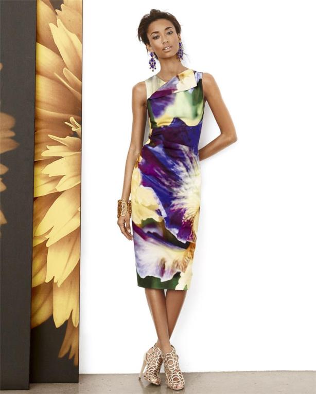 New OSCAR DE LA RENTA RUCHED SHEATH DRESS

A PHOTO REALISTIC IRIS IS BLOWN UP INTO AN ABSTRACTED PRINT THAT COVERS AN IMPECCABLY TAILORED SHEATH WITH LUSH BOTANICAL COLOR. THE ASYMMETRICALLY FOLDED COLLAR ADDS DIMENSION TO THE SLEEK