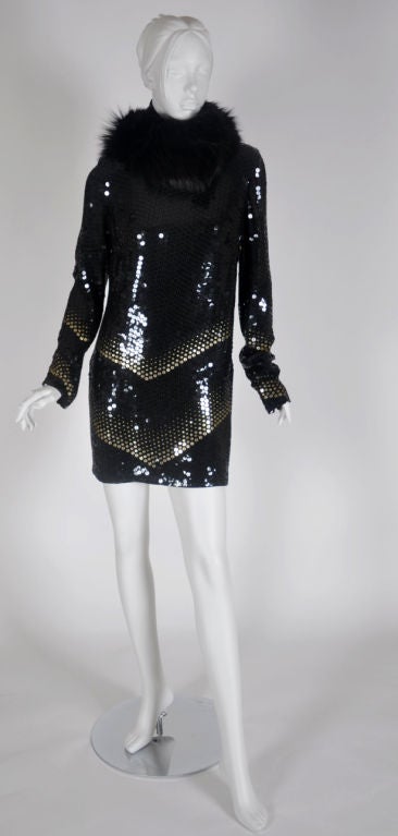 Gucci sequin dress with fox fur scarf In New Condition In Montgomery, TX