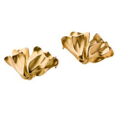 "BOW" Gold Ear Clips by Boregaard