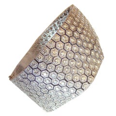 Modern Diamond Honeycomb Mesh Bracelet