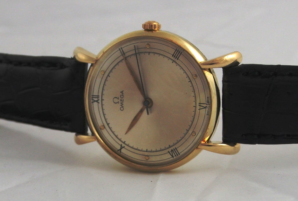 Omega Yellow Gold Dress Watch with Flared Tear-Drop Lugs In Good Condition In Los Angeles, CA