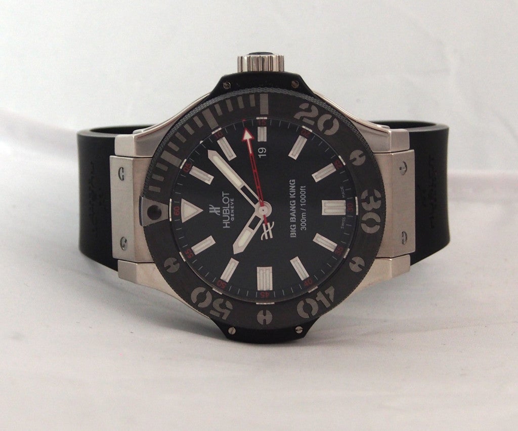 Brand Name: Hublot
Style Number: 322.LX.100.RX
Also Called: 322LX100RX
Series: Big Bang King
Gender: Men's
Case Material: Palladium
Dial Color	: Black
Movement: Automatic
Functions: Hours, minutes, seconds, date
Crystal Material: Sapphire