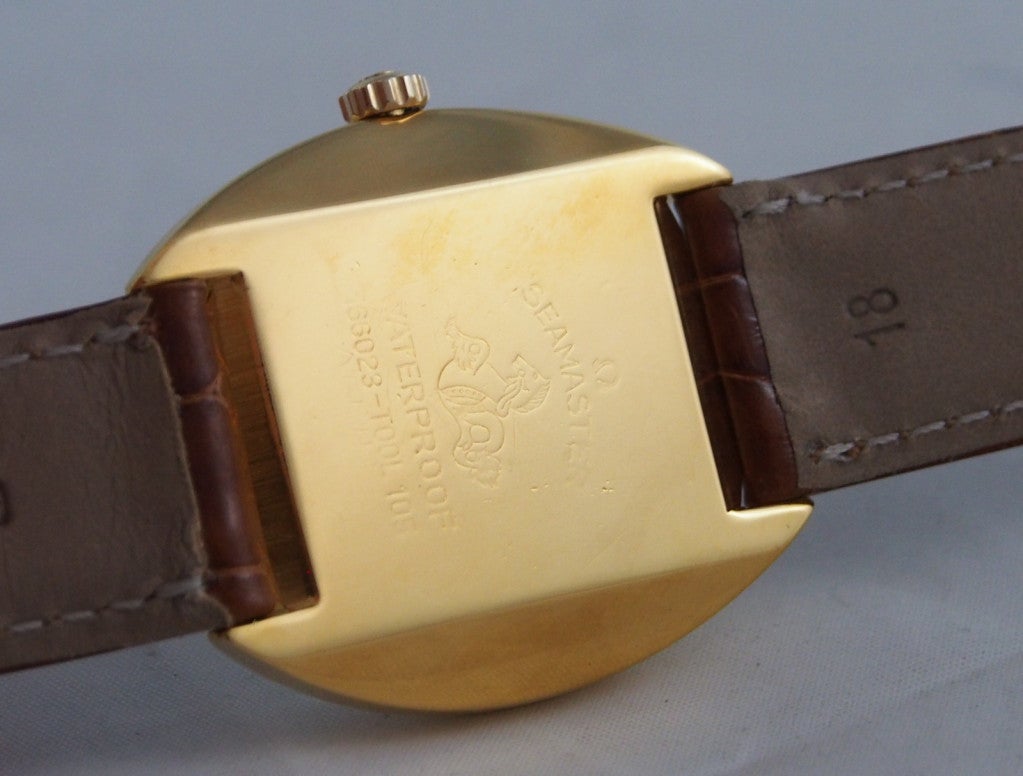 Omega Gilt Seamaster Cosmic Wristwatch with Date 1