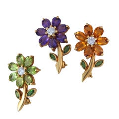 VAN CLEEF & ARPELS - "Flower" Brooch Pins