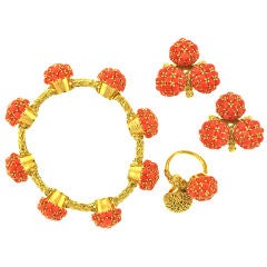 Exquisite 1970s Pomellato Coral Suite of Jewelry